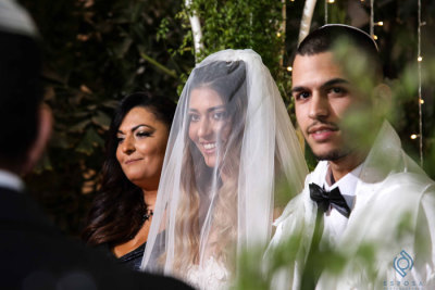 
					צלמי חתונות - צילום חתונה - אל עבר השקיעה    
                    